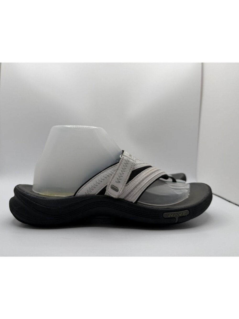 Clarks Wave Walk Sandals Women Size 9.5M White Thong Flip Flop Comfort Shoes - Picture 7 of 13